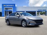 Used 2023 Hyundai Elantra SE w/ Preferred Accessory Package image 1