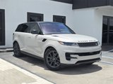 Used 2023 Land Rover Range Rover Sport SE image 2