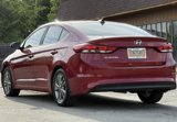 Used 2017 Hyundai Elantra SE image 3