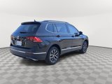 Used 2020 Volkswagen Tiguan SE w/ Panoramic Sunroof Package image 5