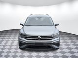 Used 2024 Volkswagen Tiguan SE image 3