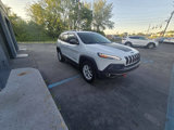 Used 2014 Jeep Cherokee Trailhawk image 3