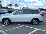 Used 2020 Nissan Pathfinder SV image 4