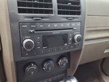 Used 2007 Dodge Nitro SXT image 5