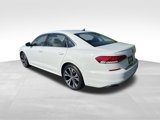 Used 2021 Volkswagen Passat 2.0T SE image 5