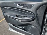 Used 2023 Ford Edge Titanium image 5