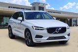 Used 2021 Volvo XC60 T5 Momentum w/ Premium Package image 2