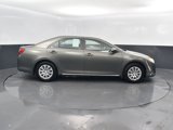 Used 2014 Toyota Camry L image 4