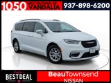 Used 2022 Chrysler Pacifica Touring-L image 1