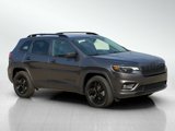 Used 2020 Jeep Cherokee Latitude Plus image 3