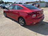 Used 2019 Hyundai Elantra SE w/ Winter Weather Package image 5