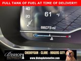 Used 2023 GMC Yukon XL SLT image 3