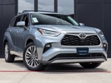 Used 2021 Toyota Highlander Platinum image 2