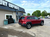Used 2016 Jeep Cherokee Trailhawk w/ Cold Weather Group image 4