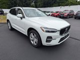 Used 2022 Volvo XC60 B5 Momentum image 2