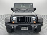 Used 2016 Jeep Wrangler Unlimited Sahara image 2