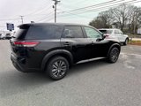 Used 2022 Nissan Pathfinder S image 4