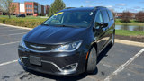 Used 2017 Chrysler Pacifica Touring-L image 3