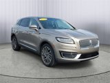 Used 2019 Lincoln Nautilus Reserve image 2