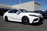 Used 2022 Toyota Camry SE image 4
