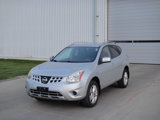 Used 2013 Nissan Rogue SV image 2