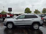 Used 2016 Jeep Cherokee Limited image 2