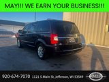 Used 2013 Chrysler Town & Country Touring image 3