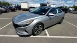 Used 2023 Hyundai Elantra SEL w/ Convenience Package image 4