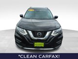 Used 2019 Nissan Rogue SV image 2