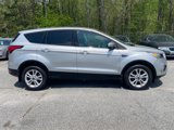 Used 2019 Ford Escape SE image 2