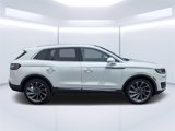 Used 2020 Lincoln Nautilus Reserve w/ Equipment Group 201A image 2