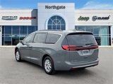 Used 2022 Chrysler Pacifica Touring-L image 3