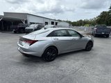 Used 2023 Hyundai Elantra SEL w/ Winter Weather Package image 4