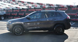 Used 2023 Jeep Cherokee Altitude Lux image 4