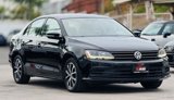 Used 2017 Volkswagen Jetta SE image 4