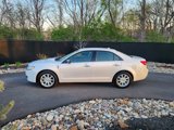 Used 2010 Lincoln MKZ image 2
