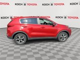 Used 2020 Kia Sportage LX image 2