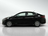 Used 2022 Hyundai Accent SE image 2