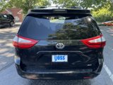 Used 2018 Toyota Sienna XLE image 4