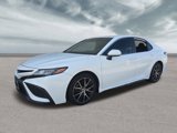 Used 2021 Toyota Camry SE image 3