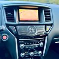 Used 2015 Nissan Pathfinder SV image 3
