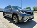 Certified 2023 Volkswagen Atlas SE image 4