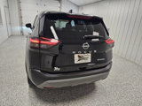 Used 2023 Nissan Rogue SV image 3