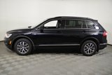Used 2020 Volkswagen Tiguan SE image 2