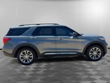 Used 2022 Ford Explorer XLT w/ Equipment Group 202A image 2