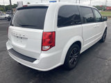 Used 2016 Dodge Grand Caravan SE image 3