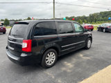 Used 2015 Chrysler Town & Country Touring image 5