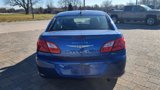 Used 2010 Chrysler Sebring Touring image 4