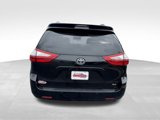Used 2017 Toyota Sienna L image 6