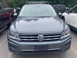 Used 2021 Volkswagen Tiguan SE w/ Panoramic Sunroof Package image 2